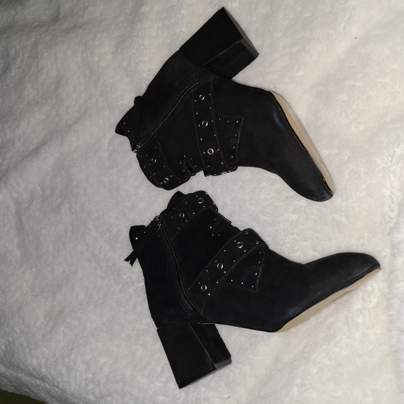Rebecca Minkoff S. 7 M Black Suede Leather Studded Booties - Picture 3 of 7